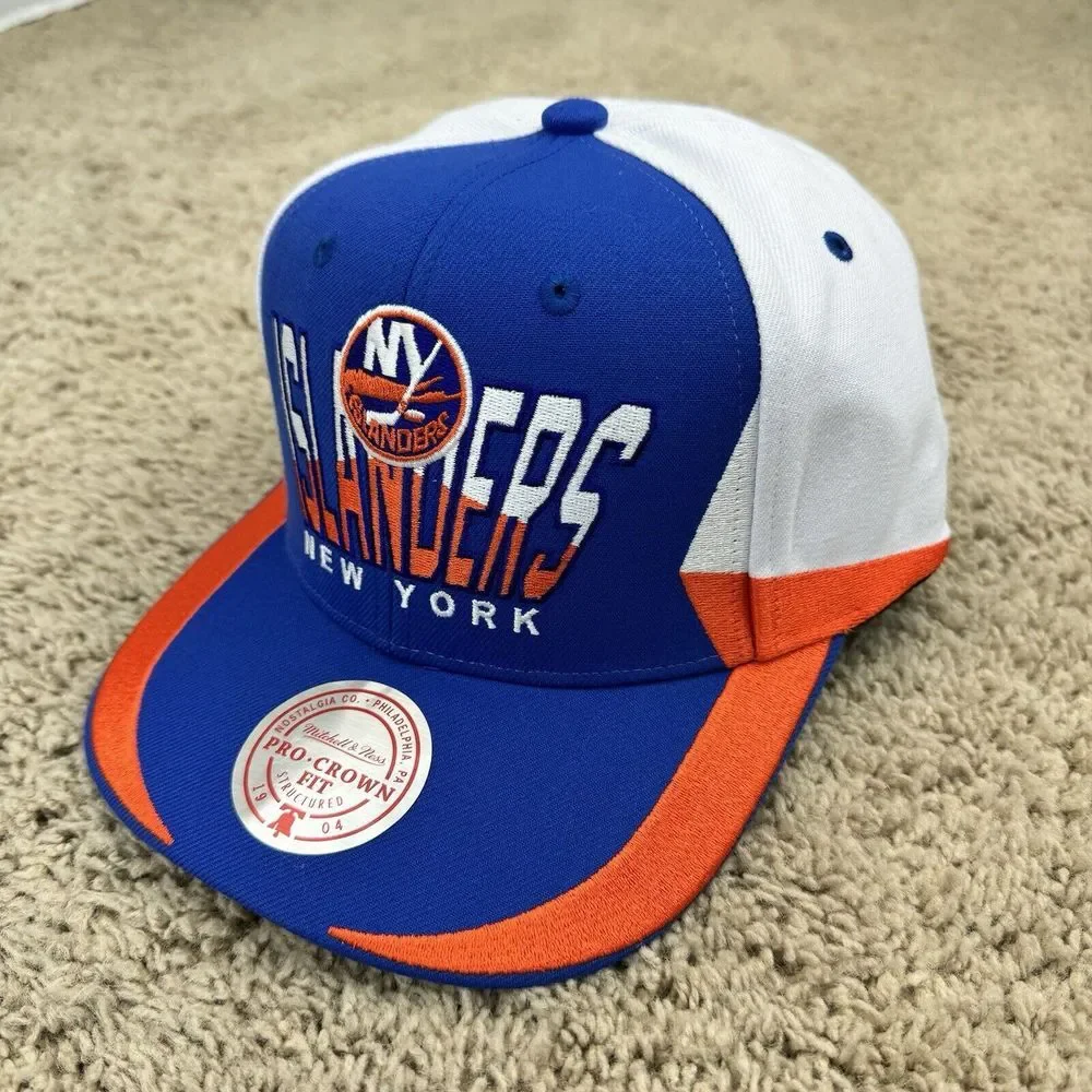 New York Islanders Hat Mitchell & Ness Retrodome Snapback Pro Crown Fit Blue Cap
